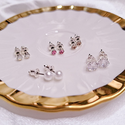 استایل شیک و خاص با گلگوش نقره ای رنگ ثابت آبکاری نقره نگیندار وارداتی