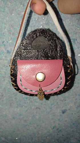 زیباترین جاکلیدی مینیاتوری طرح کیف زنانه چرم مشکی قهوهای