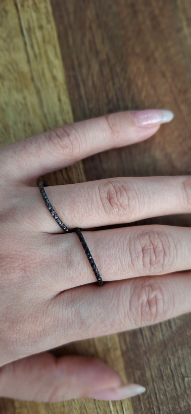 انگشتر رینگ ظریف مشکی خاص