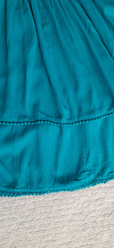 استایل بهاری با پیراهن ساحلی نخی