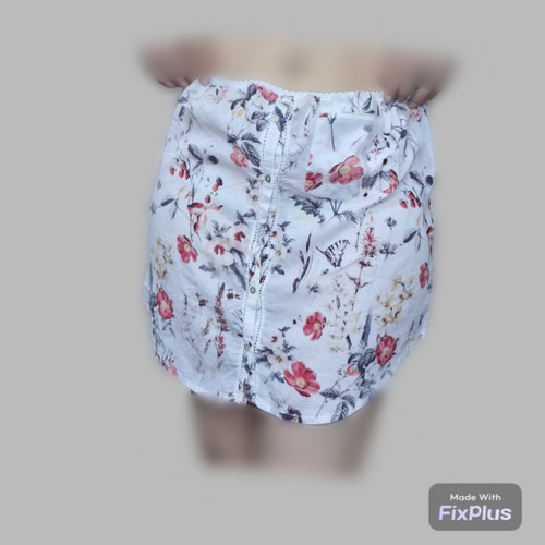 ترند سال با دامن کوتاه زنانه نخی